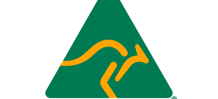 am-2021-logo-rgb-full-colour-white.jpg